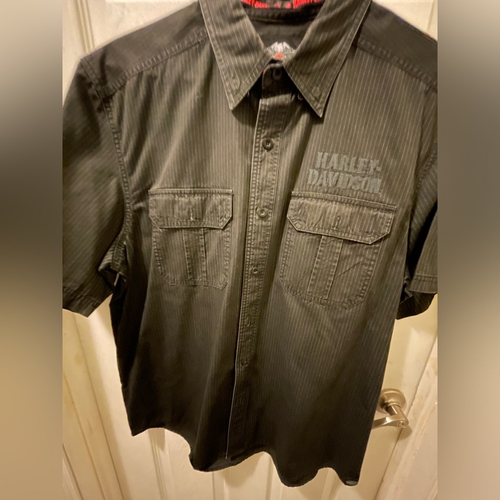Men’s large Harley Davidson shirt